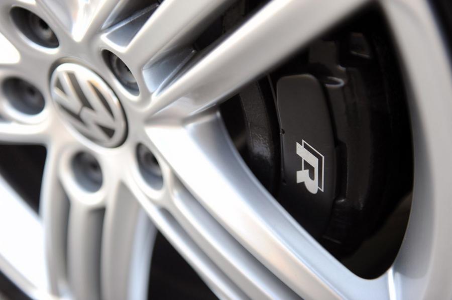  Volkswagen Golf R 2012 года  (фото 47 из 106)
